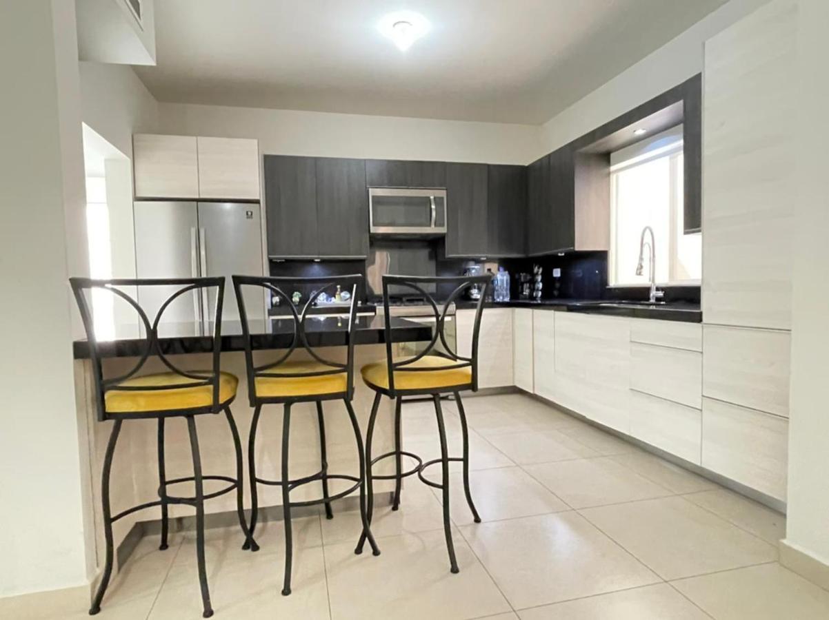 הוילה הרמוסיו Casa Poniente מראה חיצוני תמונה