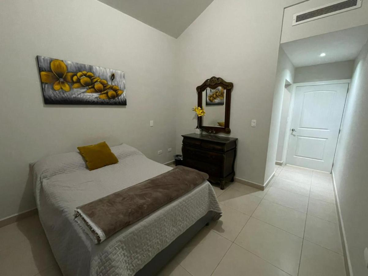 הוילה הרמוסיו Casa Poniente מראה חיצוני תמונה