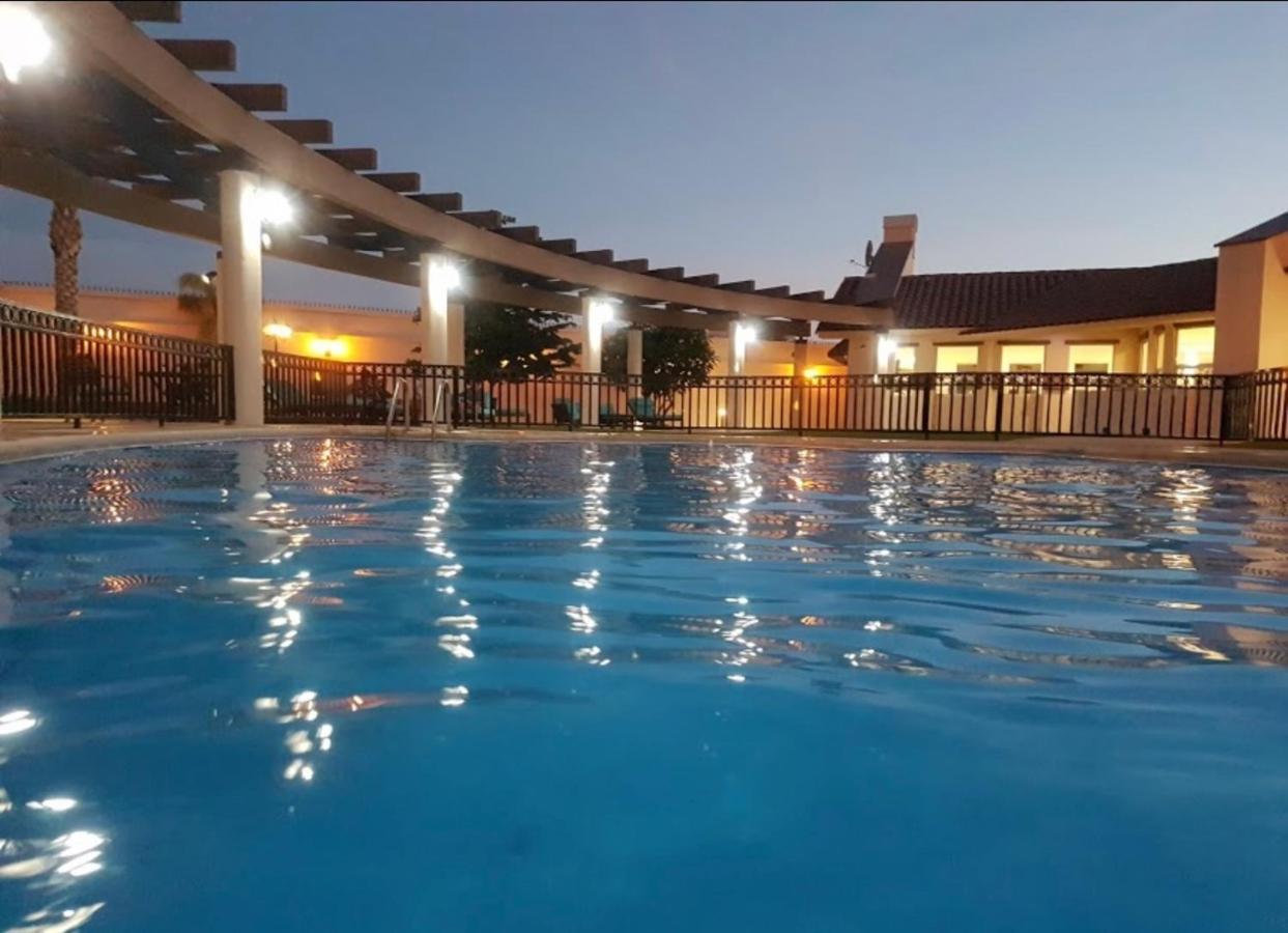 הוילה הרמוסיו Casa Poniente מראה חיצוני תמונה